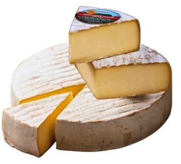 Saint Nectaire 1/1 ost ca 600g KG